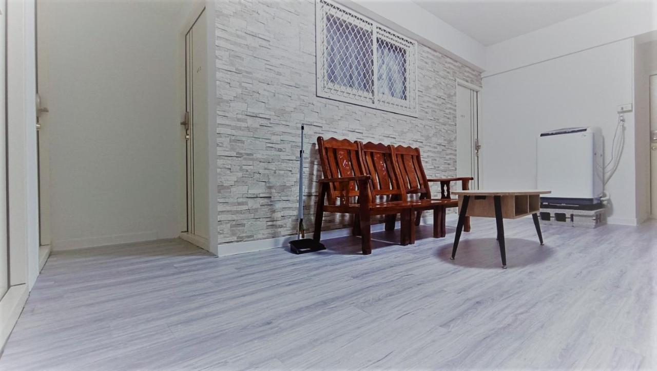 Fengchia Bichon B&B Taichung Bagian luar foto